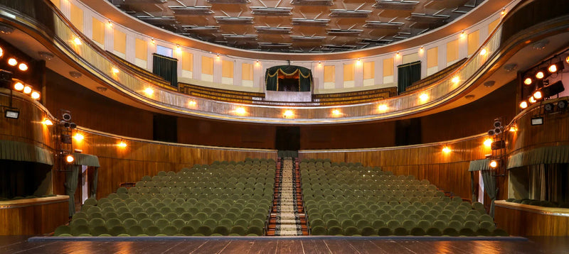 Entertainment & Media